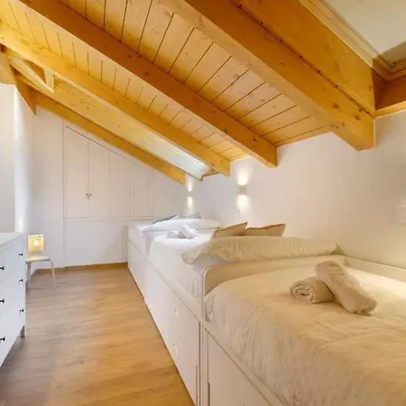 Duplex Campodios 公寓 *